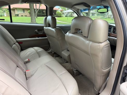 Used 2001 Buick Le Sabre Custom w/ Luxury Pkg FWD image 14