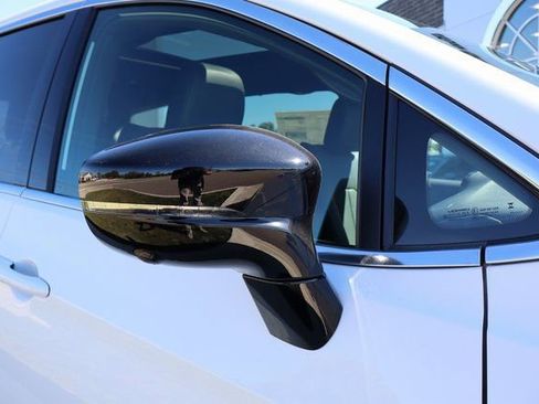 New 2026 Chrysler Pacifica Select image 2