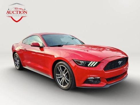 Used 2016 Ford Mustang Premium RWD image 3