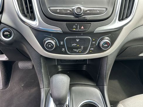 Certified 2023 Chevrolet Equinox LS w/ LS Convenience Package FWD image 34
