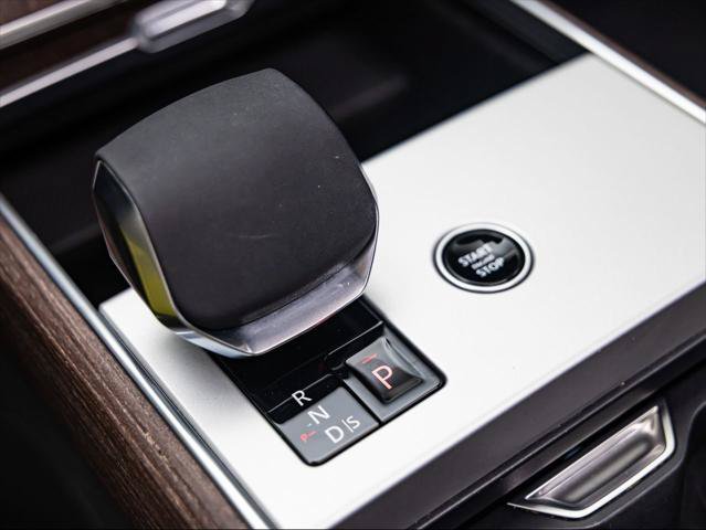 Used 2025 Land Rover Range Rover SE AWD/4WD image 27