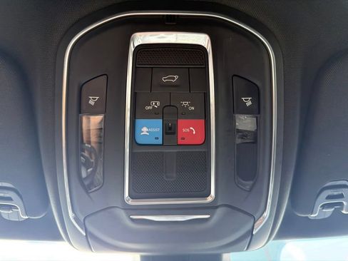 Used 2022 Jeep Wagoneer Series II AWD/4WD image 51