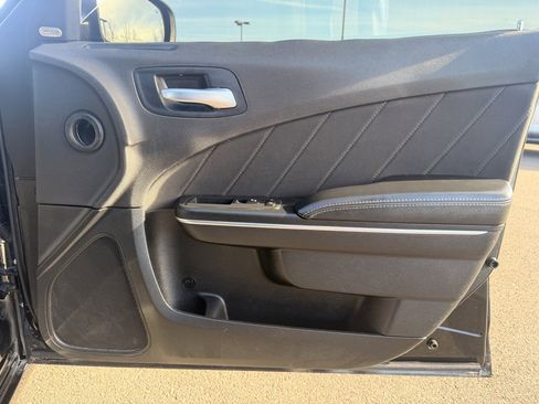 Used 2017 Dodge Charger R/T image 23