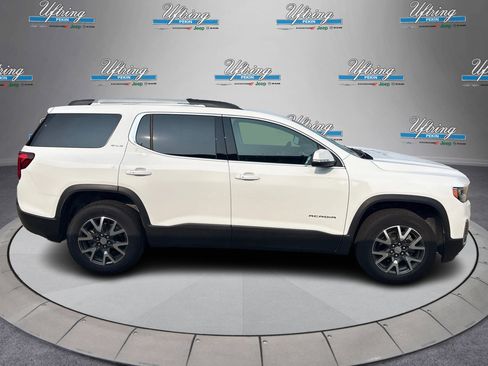 Used 2023 GMC Acadia SLE w/ Driver Convenience Package image 2
