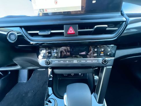 Certified 2026 Kia Seltos S image 19