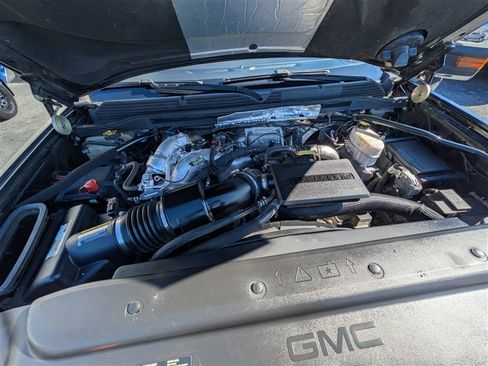 Used 2018 GMC Sierra 2500 SLT w/ Duramax Plus Package image 15