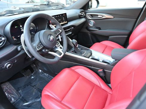 Used 2024 Dodge Hornet R/T Plus w/ R/T Blacktop Package image 18