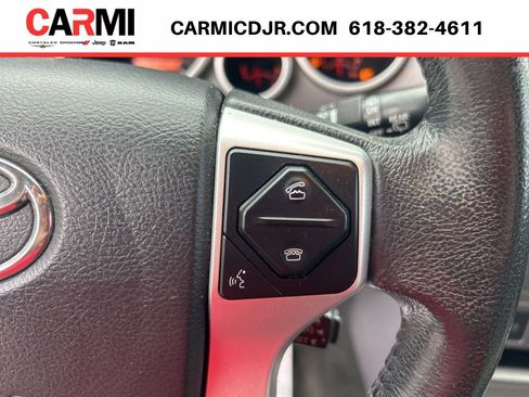 Used 2016 Toyota Sequoia SR5 AWD/4WD image 16
