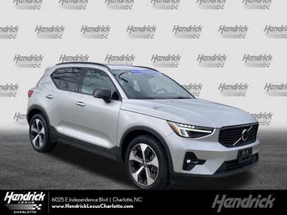 Used 2025 Volvo XC40 B5 Plus