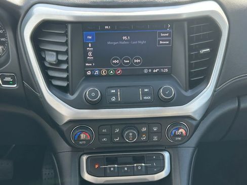 Used 2023 GMC Acadia SLT image 19