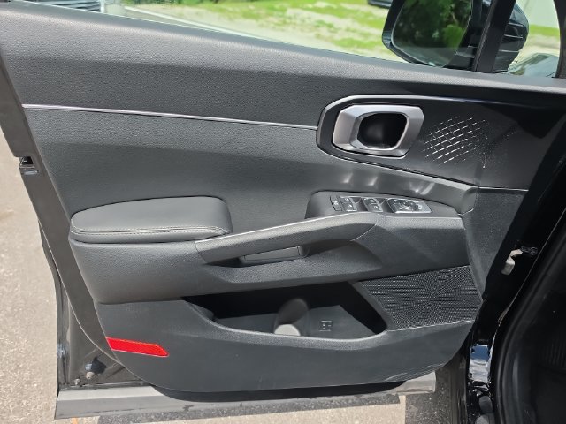 Certified 2025 Kia Sorento S w/ Panoramic Sunroof Package FWD image 17