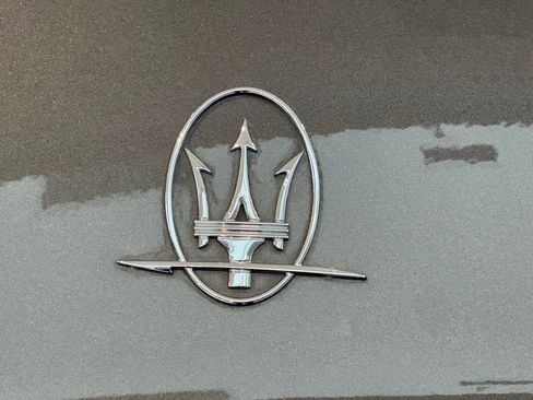 Used 2019 Maserati Levante image 17