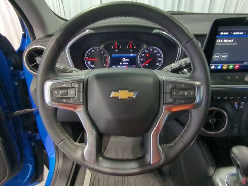 Used 2024 Chevrolet Blazer LT w/ LPO, Black Grille Bar Package FWD image 28