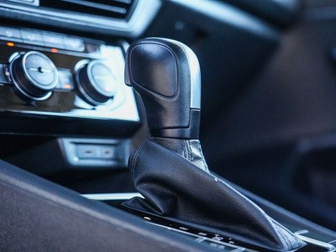 Used 2020 Volkswagen Jetta SE FWD image 22