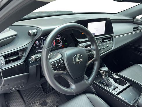 Used 2023 Lexus ES 350 w/ Premium Package image 12