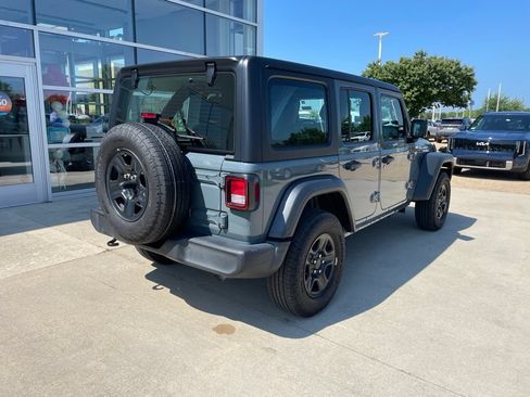 Used 2024 Jeep Wrangler Unlimited Sport AWD/4WD image 5
