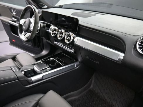 Used 2021 Mercedes-Benz GLB 35 AMG 4MATIC image 19