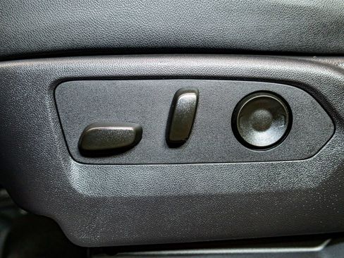 Used 2025 Chevrolet Silverado 1500 ZR2 w/ Technology Package image 25