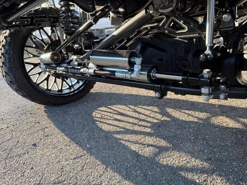 Used 2024 Ford F250 Platinum image 11