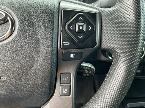 Used 2023 Toyota Tacoma TRD Off-Road AWD/4WD image 15