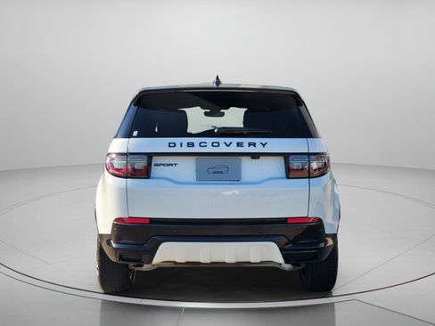 Certified 2025 Land Rover Discovery Sport Dynamic SE AWD/4WD image 4