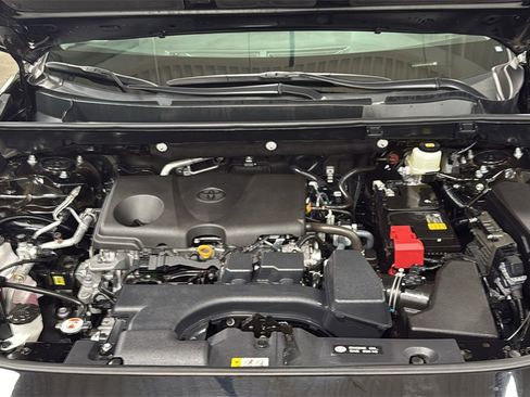 Used 2025 Toyota RAV4 XLE image 25
