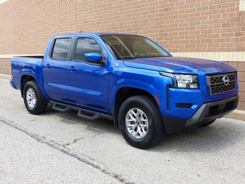 Used 2024 Nissan Frontier SV w/ Technology Package AWD/4WD image 13
