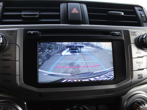 Used 2015 Toyota 4Runner SR5 image 33