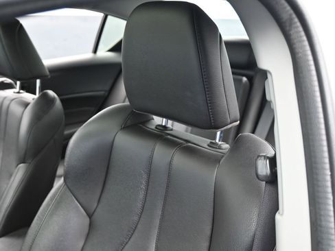 Used 2019 Acura ILX image 17