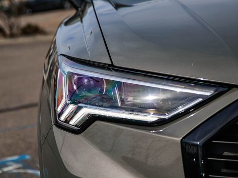 Certified 2025 Audi Q3 2.0T Premium w/ Convenience Package image 11