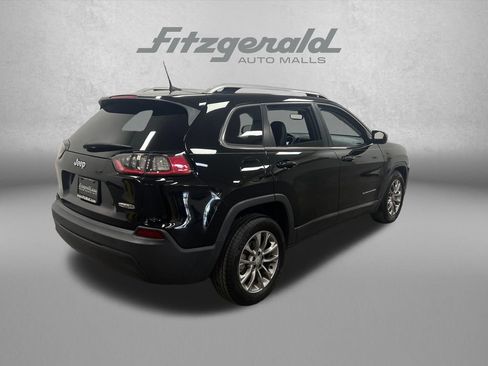 Used 2019 Jeep Cherokee Latitude Plus w/ Comfort/Convenience Group FWD image 6