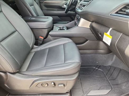 Used 2023 Chevrolet Tahoe LT w/ LT Signature Plus Package RWD image 29