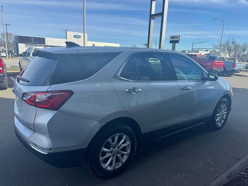 Used 2020 Chevrolet Equinox LT image 6