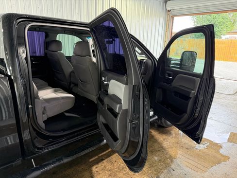 Used 2019 Chevrolet Silverado 2500 W/T image 16