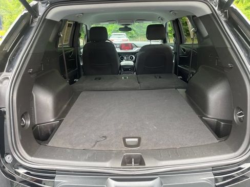 Used 2020 Chevrolet Blazer LT AWD/4WD image 32