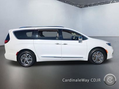 Used 2021 Chrysler Pacifica Limited w/ Premium & Safety Sphere Group