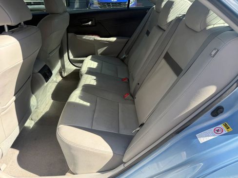 Used 2014 Toyota Camry XLE w/ Leather Package FWD image 12