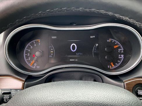 Used 2018 Jeep Grand Cherokee Limited AWD/4WD image 19