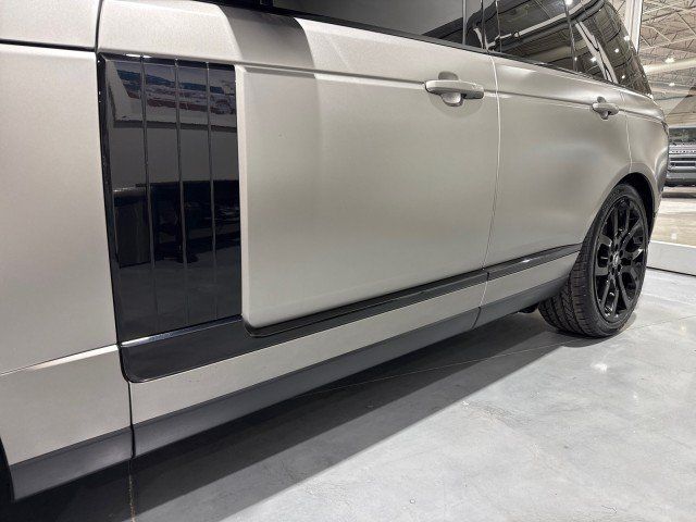 Used 2020 Land Rover Range Rover HSE AWD/4WD image 17