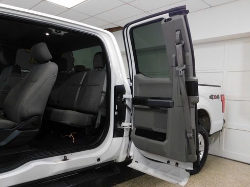 Used 2018 Ford F150 XLT w/ Heavy-Duty Payload Package image 62
