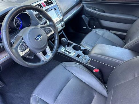 Used 2016 Subaru Outback 2.5i Limited w/ Protection Package #2 AWD/4WD image 9
