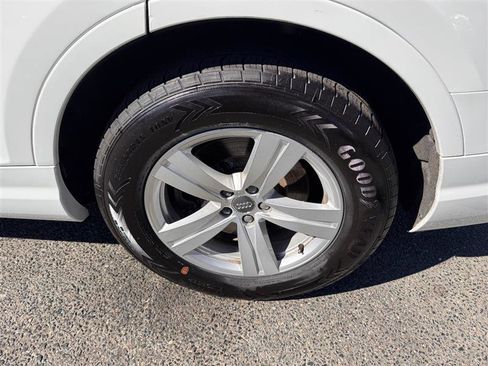 Used 2019 Audi Q7 2.0T Premium image 12