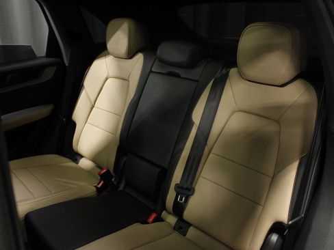 New 2026 Porsche Cayenne AWD/4WD image 20