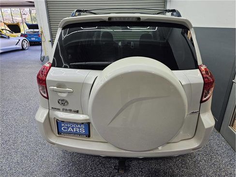 Used 2006 Toyota RAV4 Limited AWD/4WD image 4