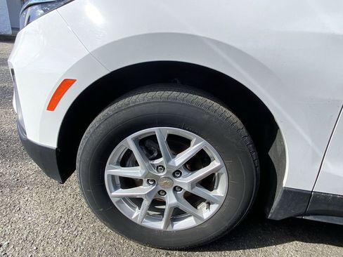 Used 2024 Chevrolet Equinox LT image 4