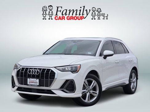 Used 2020 Audi Q3 2.0T Premium w/ Convenience Package AWD/4WD image 1