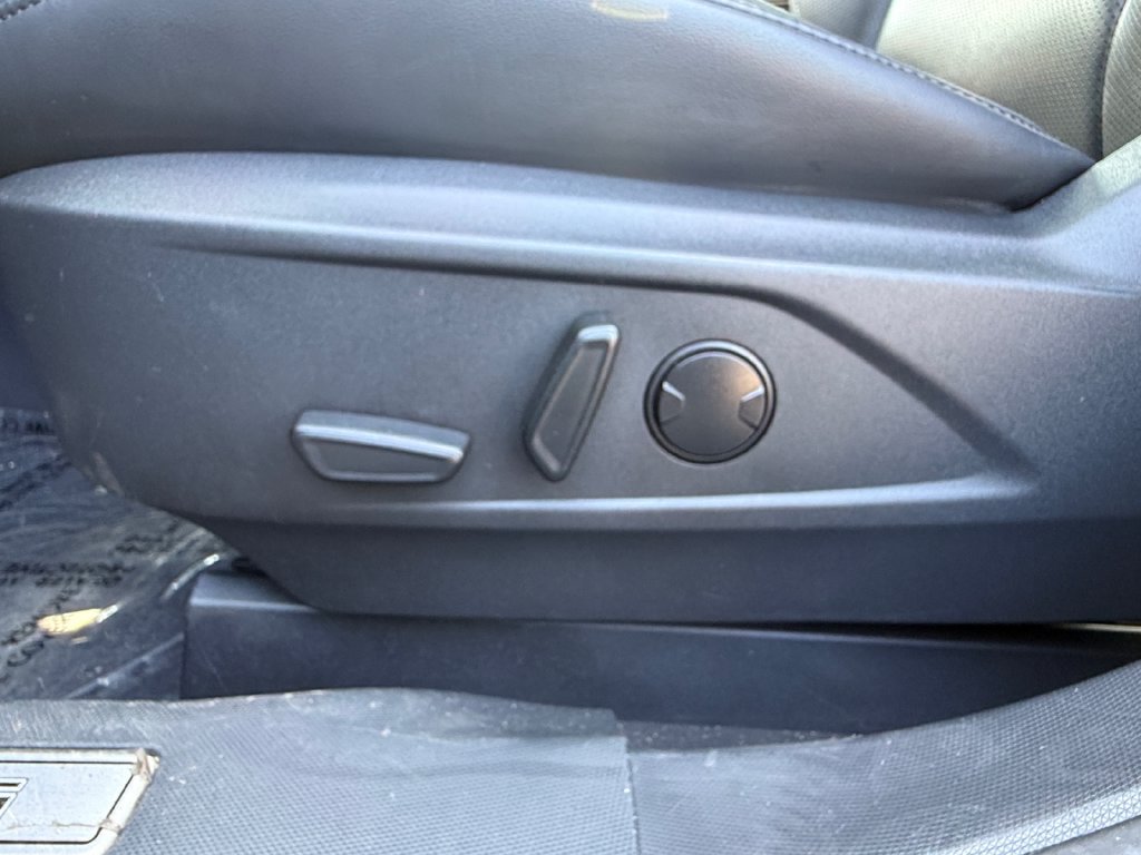 Used 2023 Ford Mustang Mach-E Premium AWD/4WD image 10