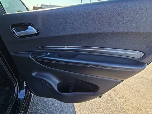 Used 2021 Dodge Durango SXT image 41