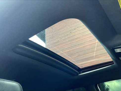 Used 2023 Toyota Tacoma Limited image 20