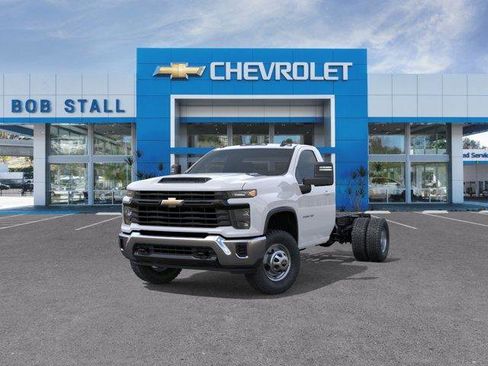 Used 2026 Chevrolet Silverado 3500 W/T w/ WT Convenience Package RWD image 8